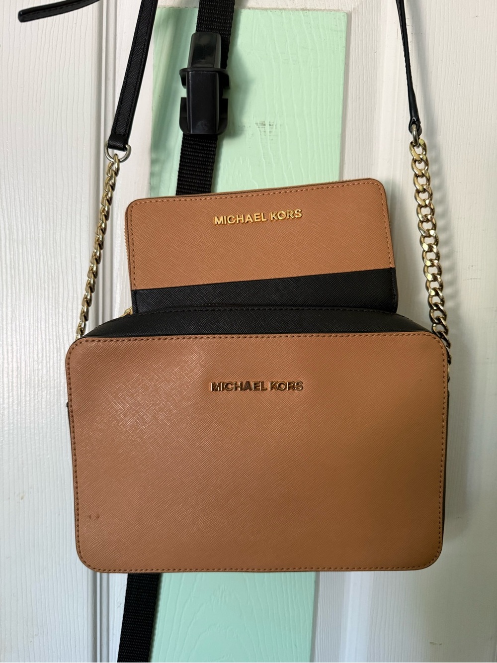 Michael Kors Black/Tan Crossbody Bag with Matching Wallet